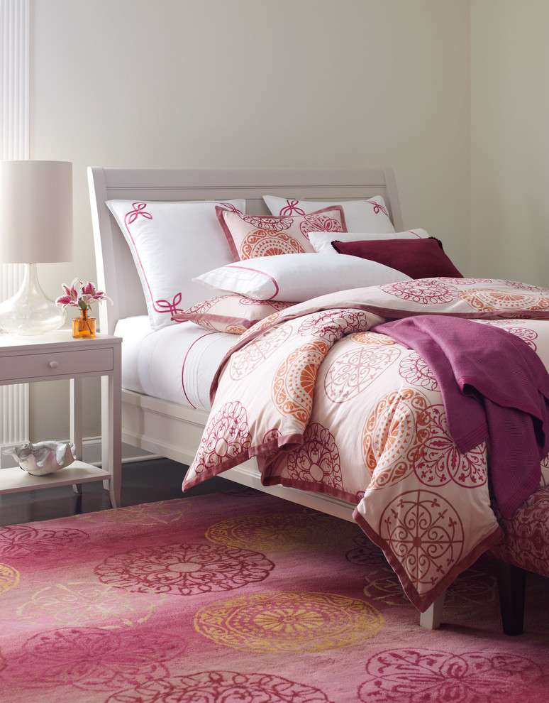 Žiarivá orchidea spálňa trend 2014