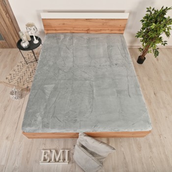 Plachta na posteľ z mikroplyšu sivá EMI - hebká plachta na zimu EMI