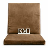 hneda_poduska_na_stolicku_emi
