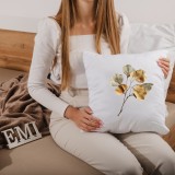 dekorativny_vankus_s_potlacou_emi