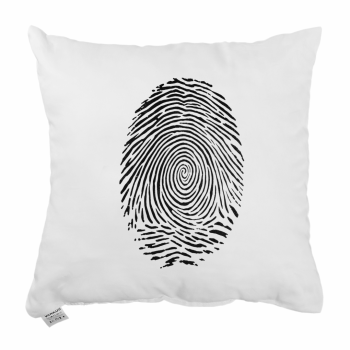 dekorativny_vankus_identity_emi