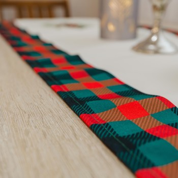 dekoracny_obrus_vianocny_emi