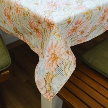 obrus_sylvet_ruzove_kvety