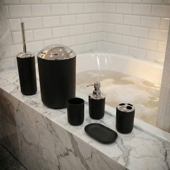 do_kúpeľne_Levi_čierna_EMI