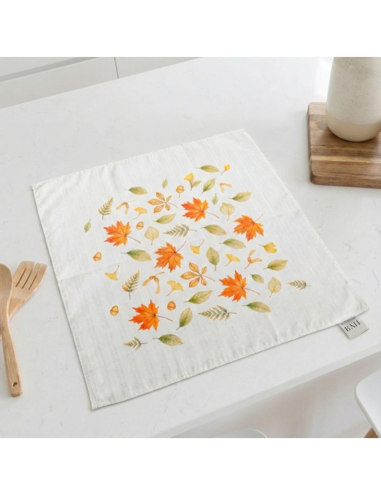 biely_damaskovy_obrus_emi