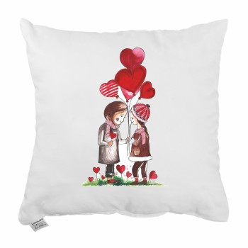 dekorativny_vankus_first_love_emi