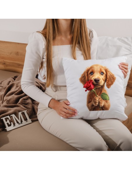 biely_dekorativny_vankus_emi