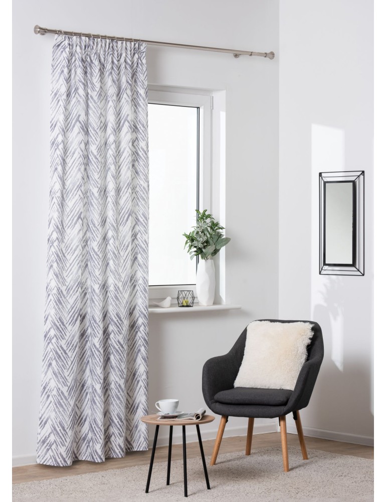 dekoracny_zaves_do_interieru