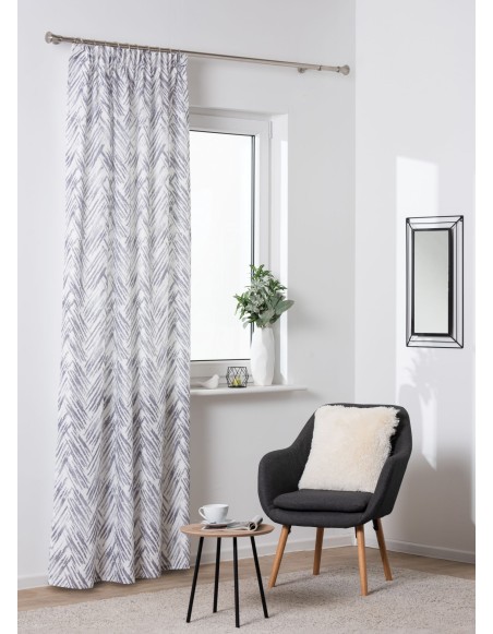 dekoracny_zaves_do_interieru