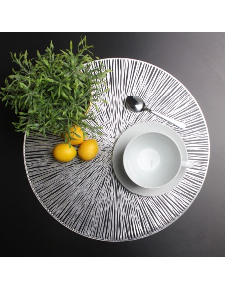 podlozka_pod_tanier_strieborna