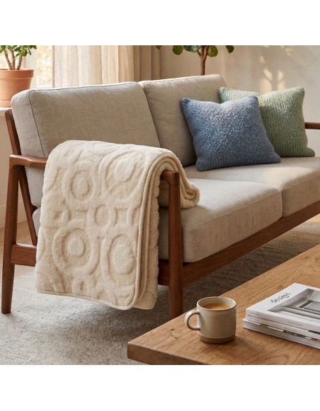 deka_z_merino_vlny_emi