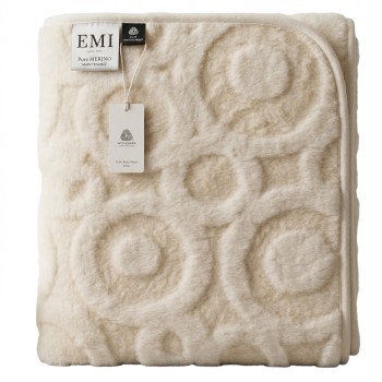 merino_deka_lumi_emi