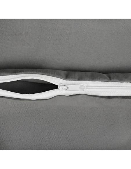 bavlnena_siva_obliecka_na_vankus_v_tvare_pismena_L