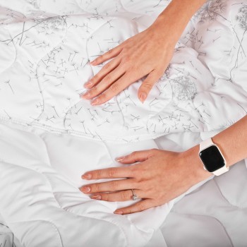 biely_prepinkovany_paplon_140x200_lusi