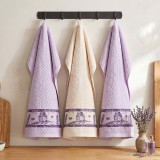 Bavlnena_frote_utierka_Lavender_40x60_cm_kremova_s_levandulovym_vzorom