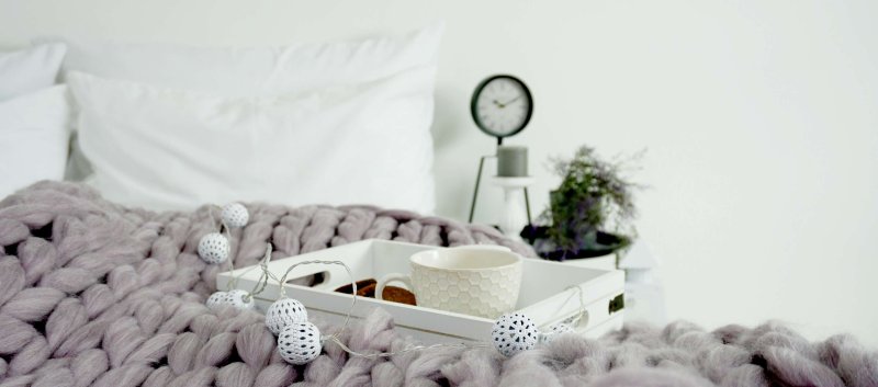 pletená deka stará fialová