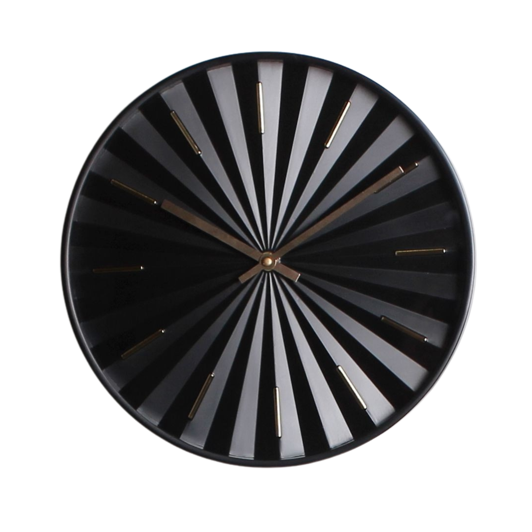 nastenne_hodiny_luna