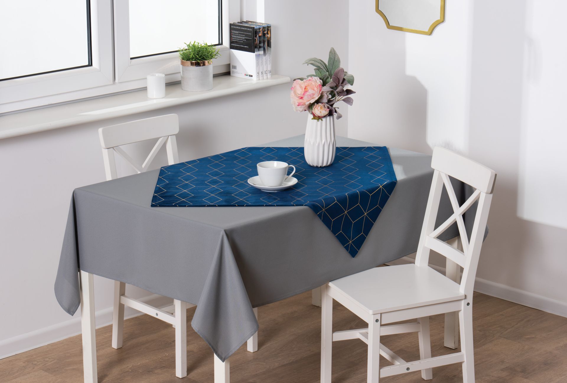 dekoracny_obrus_monroe