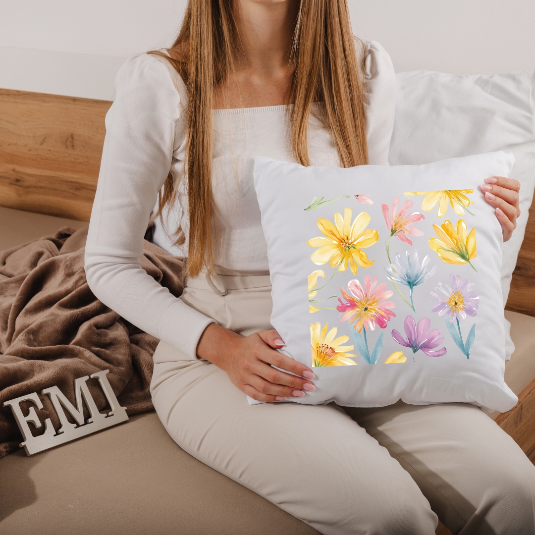 dekorativny_vankus_s_potlacou_emi